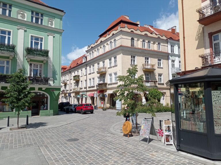 Wynajmę: Lokal użytkowy, Kanonicka 1